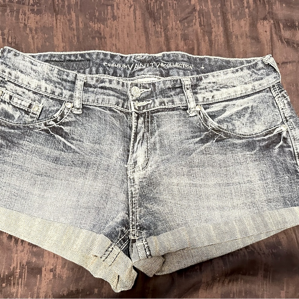 Women’s Jean shorts